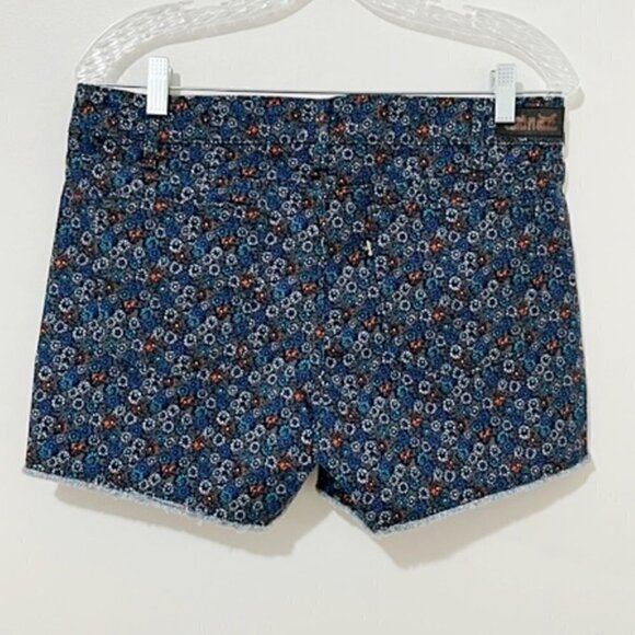 Levi's Gray Floral Cut-Off Shorts Mid-Rise Stretch Denim - Picture 5 of 9